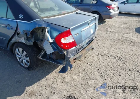 2003 Toyota Camry Xle z USA, uszkodzony, nr VIN 4T1BE32K23U725764